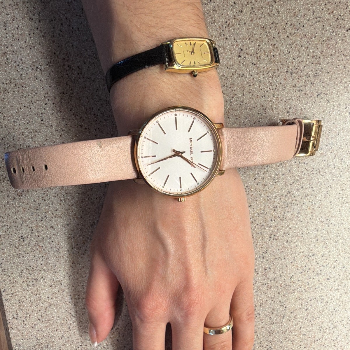 Michael Kors Women's Quartz Analog Watch Pink Leather Strap. Needs