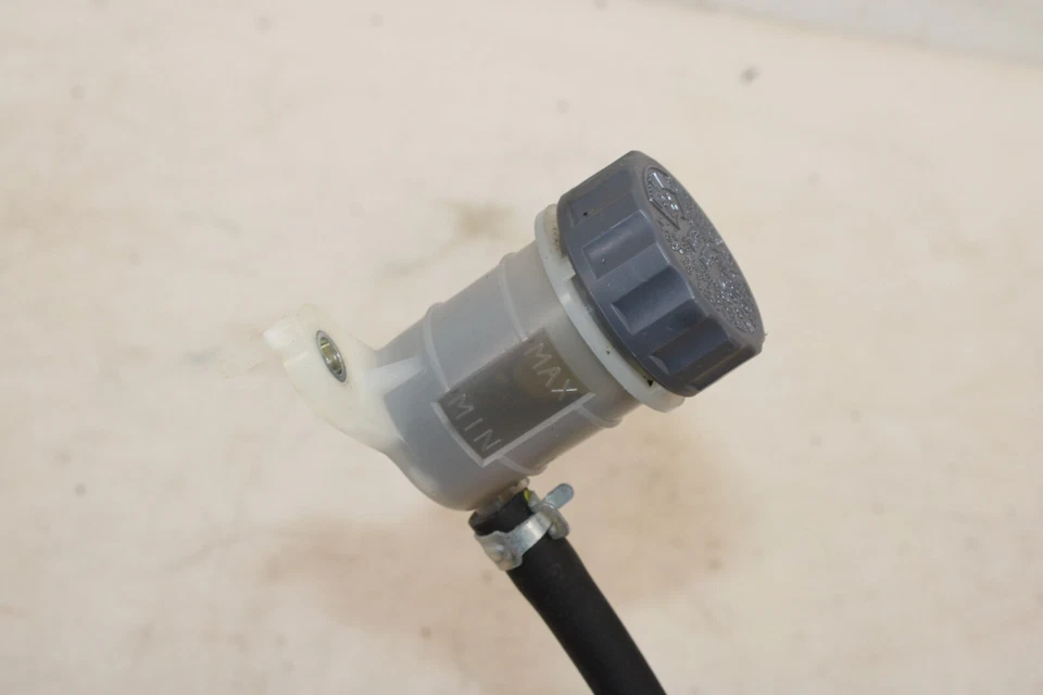 Honda Civic 2012-2015 cupé SI embrague cilindro maestro OEM IH35 Foto 3 de 4