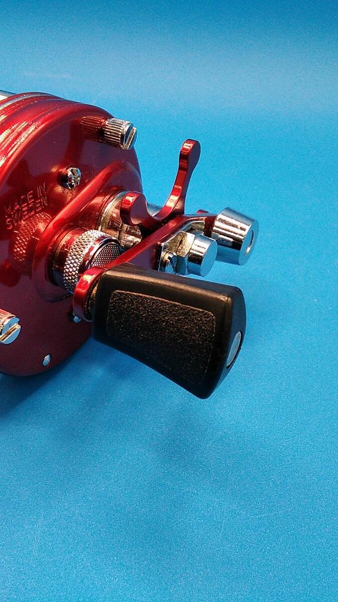 Abu Garcia Ambassadeur 5500C Classic Red Baitcasting Reel Abu Garcia Ambassadeur 5500C Classic Red Baitcasting Reel