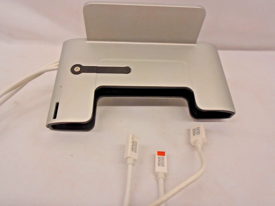 HENGE DOCKS HD04VA13MBPR DOCKING STATION FOR 13" MACBOOK PRO RETINA DISPLAY - Image 3 of 4