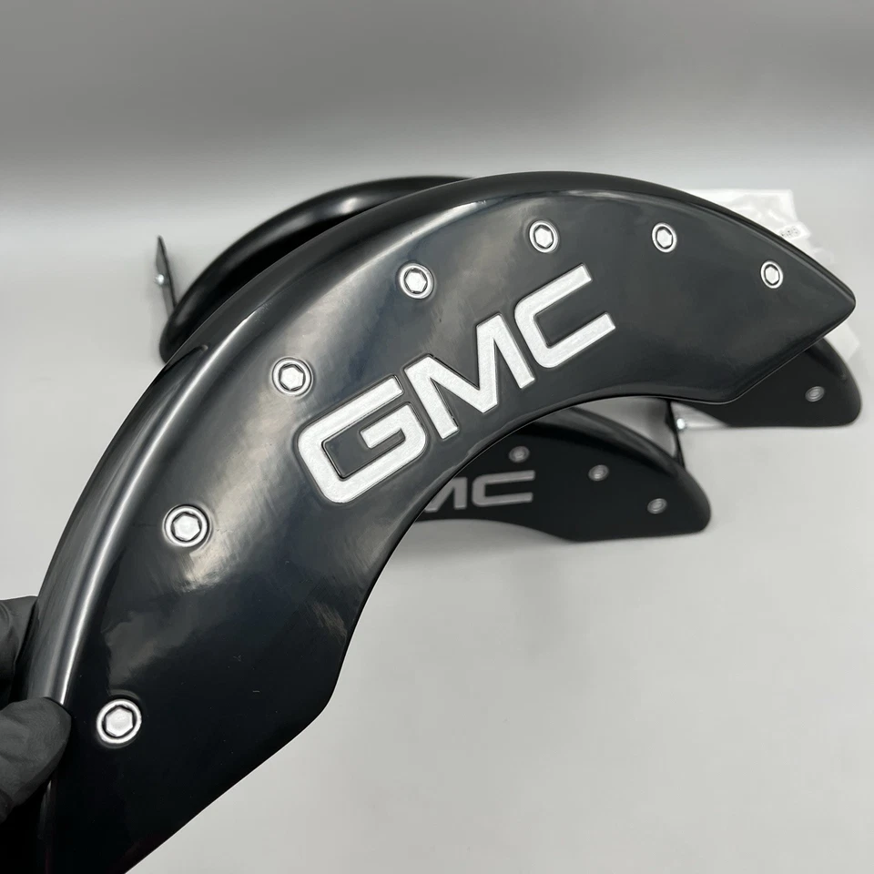 Cubiertas de pinza MGP 2011-19 GMC Sierra 2500 3500 HD negras y plateadas - 34003SGMCBK Foto 3 de 4