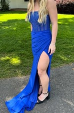 Ashley Lauren prom dress size 4