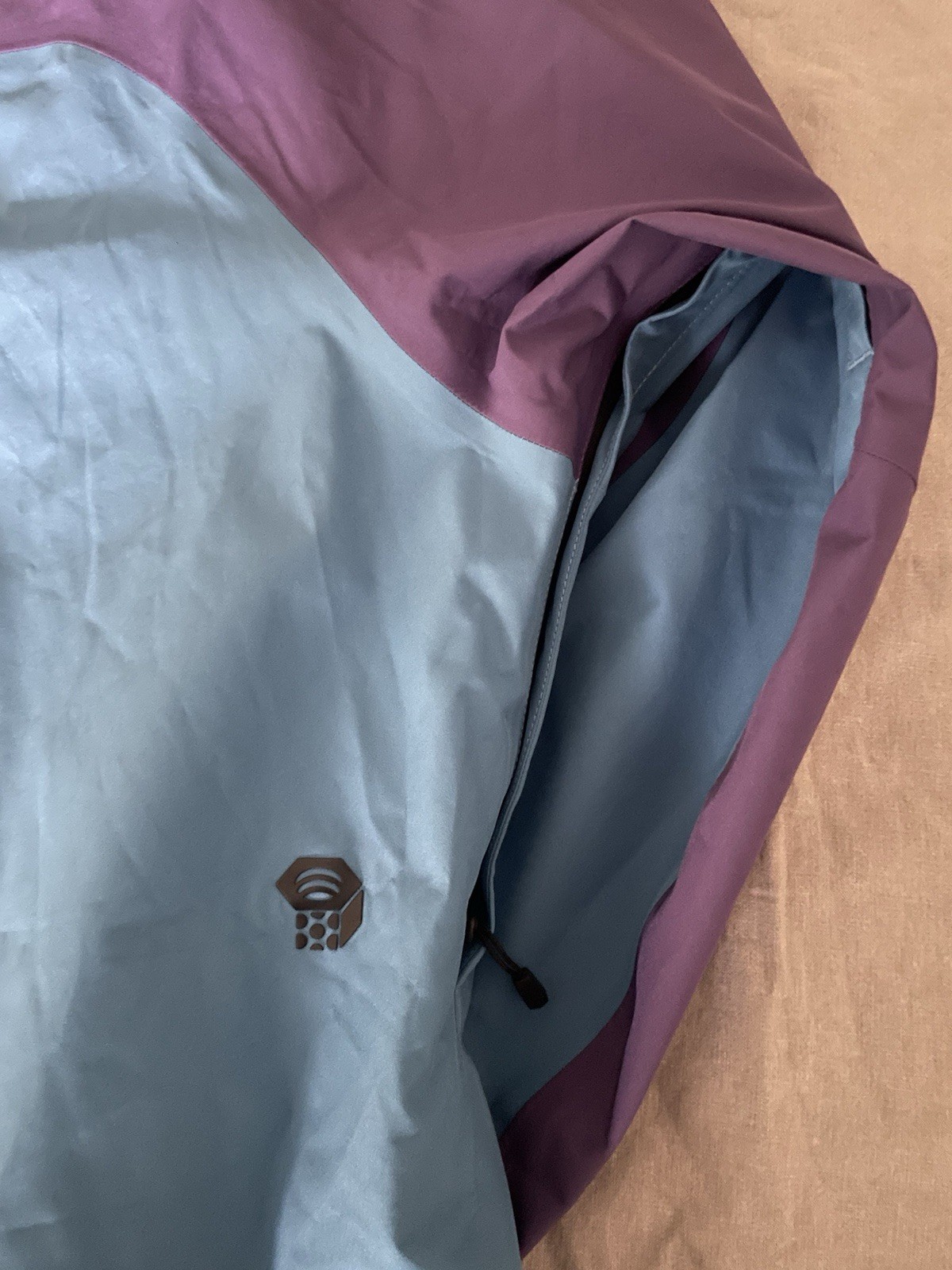 Mountain Hardwear Men's Gore-Tex Ski Parka. Size XL.  New With Tags