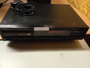 Denon DCD-920 CD Player für Bastler/Ersatzteile (A4 1132)
