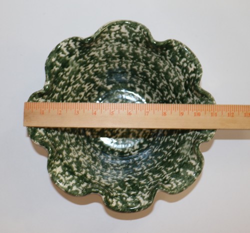 East Texas Pottery Marshall Texas Large 11 Inch Fluted Bowl Christmas Perfect! - Picture 6 of 7