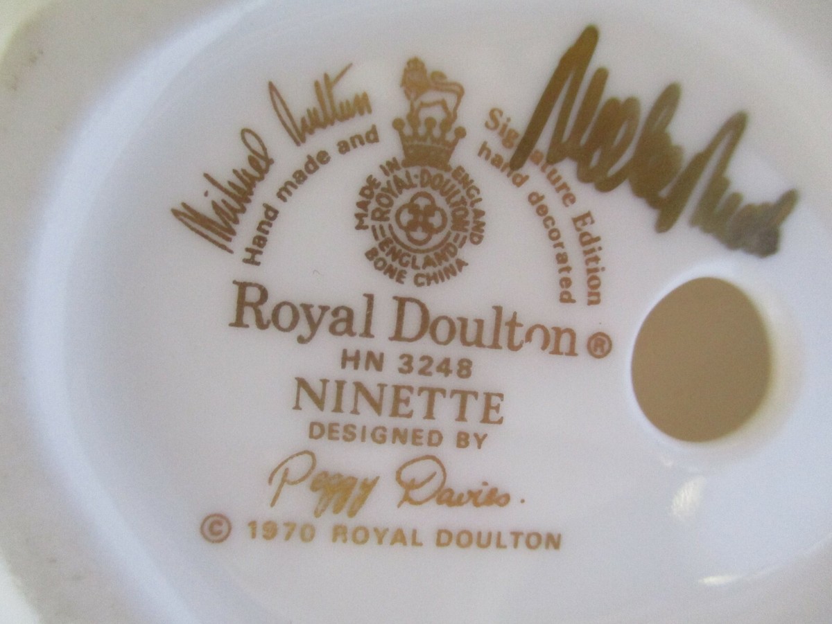 ROYAL DOULTON 