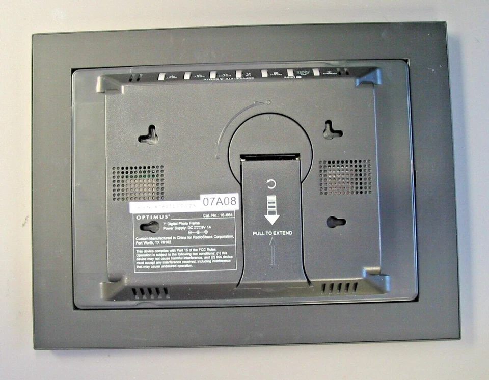 OPTIMUS 7" Digital Photo Frame model 16-664,  never used, Reads xD, SD, MMC & MS - Image 3 of 4
