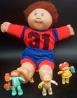 Lot of 4 Vintage 1984 Cabbage Patch Dolls 3 PVC Mini Figures & 1 Full Size Doll