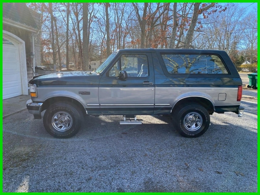 1995 Ford Bronco for sale in Hampton Bays New York