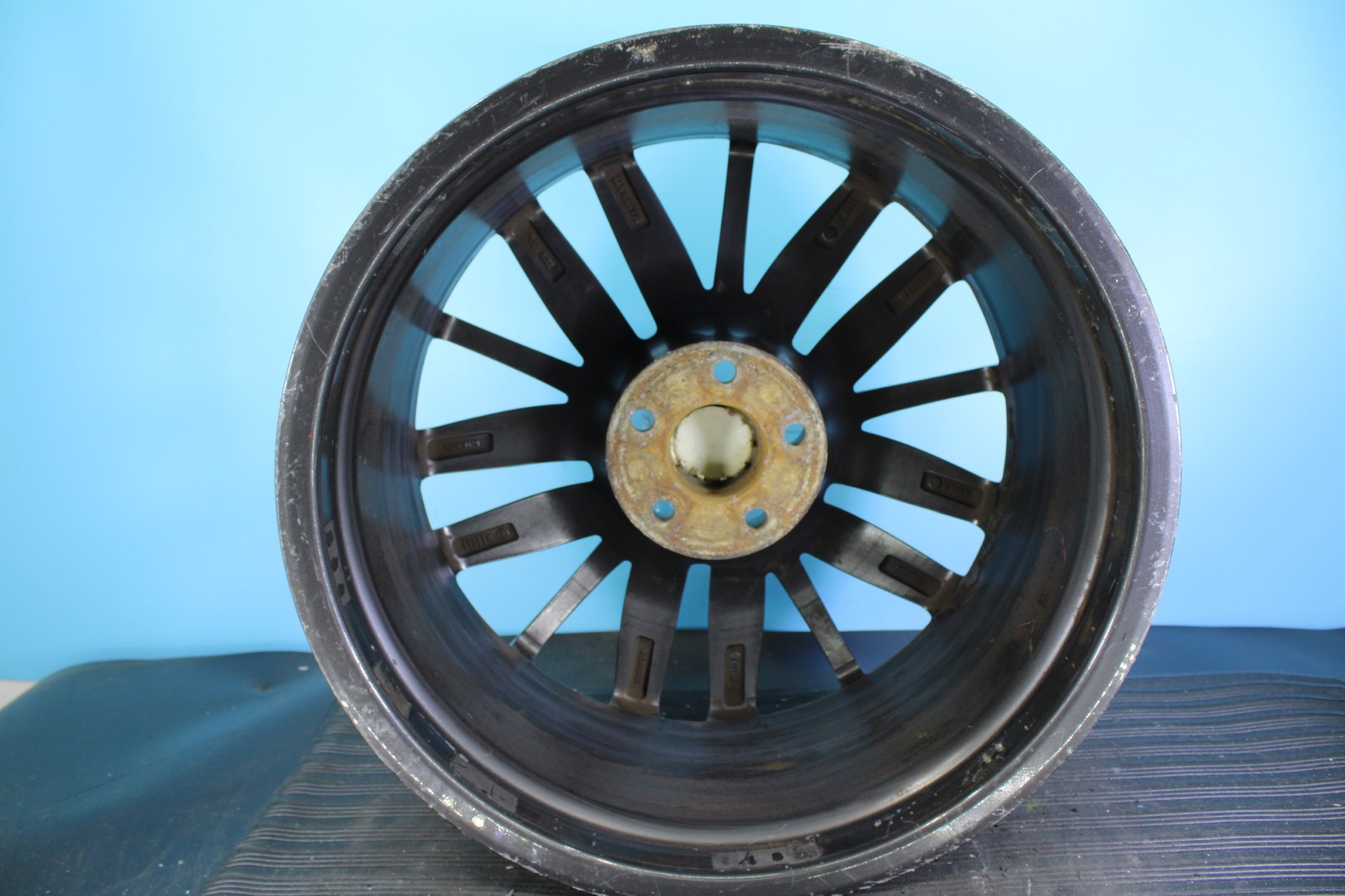 Maserati Ghibli 2014 15 16 17 18 19 2020 19" OEM Rim Wheel Front 97530 670016851