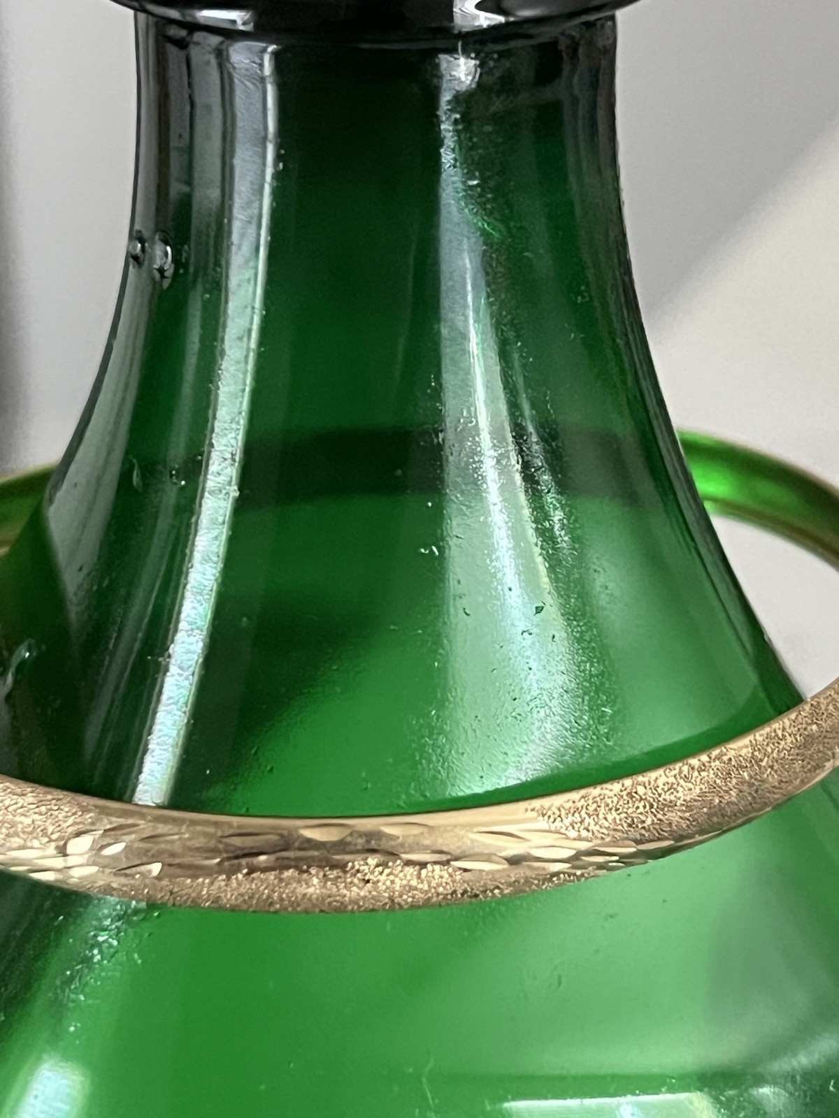 10K SOLID YELLOW GOLD SNAP HINGE ETCHED OVAL BANG… - image 1