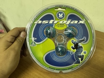 Astrojax V-Max 2002 Spinning Light Precious Games New Collectible
