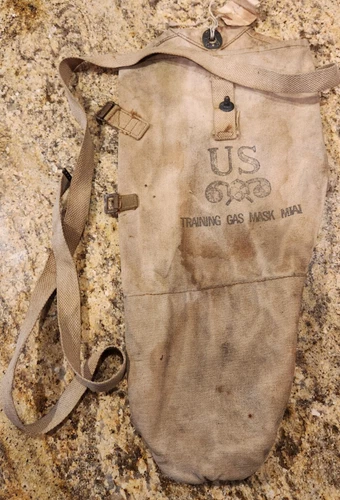 WW2 US Military Training Gas Mask M1A1 Canvas Carrier Pouch 10th Mountain Div.