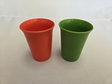 Lot of 2- Vintage Tupperware 7oz Sippy Juice Cups RED / GREEN 109 NO LIDS 
