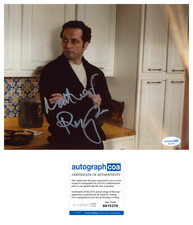 Matthew Rhys 'The Americans' Signed 8x10 Photo 'Philip Jennings' ACOA Matthew Rhys 'The Americans' Signed 8x10 Photo 'Philip Jennings' ACOA