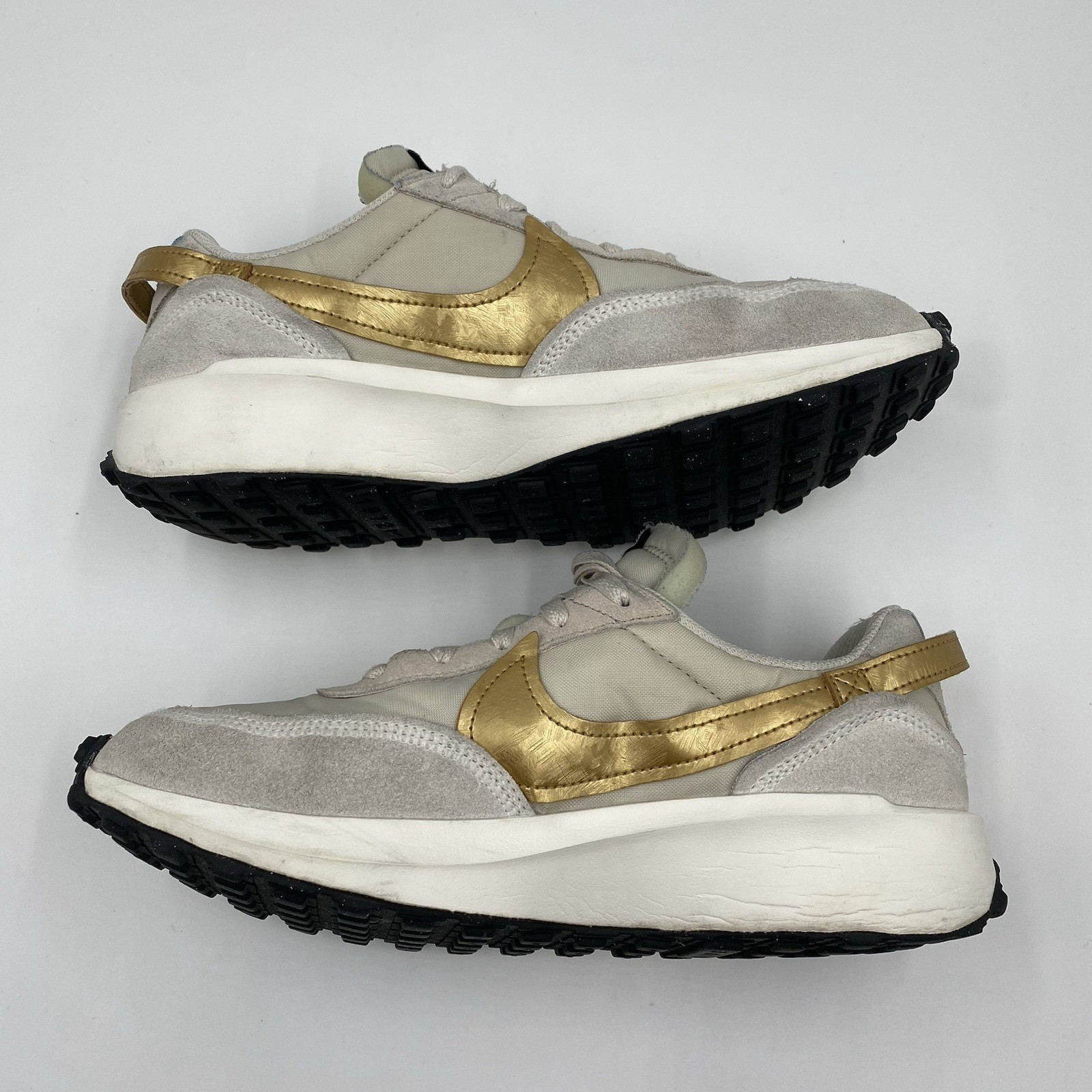 Nike Waffle Debut Womens 8 Running Sneakers Light Orewood Brown Gold FD0555-100 thumbnail 6