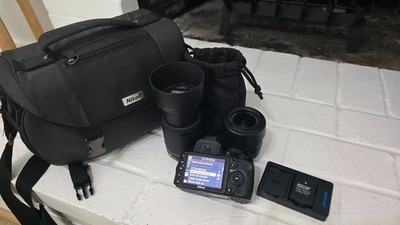 Nikon D3100 14.2MP Digital SLR Camera - Black (Kit w/ AF-S DX ED VR G 18-55mm