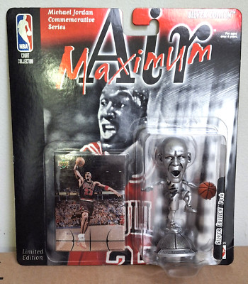 MICHAEL JORDAN 23 CHICAGO BULLS MATTEL MAXIMUM AIR SILVER EDITION UD CARD FIGURE