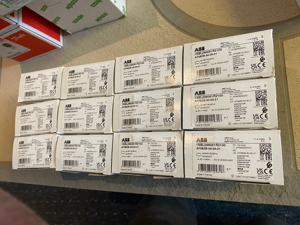 ABB AF38ZB-30-00-21 CONTACTEUR 24-60V 50/60HZ / 20-60V DC 1SBL296061R2100 - Photo 3/3