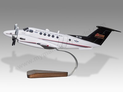 Beechcraft B200 King Air Royal Flying Doctor Service Australia Model Large 1/48