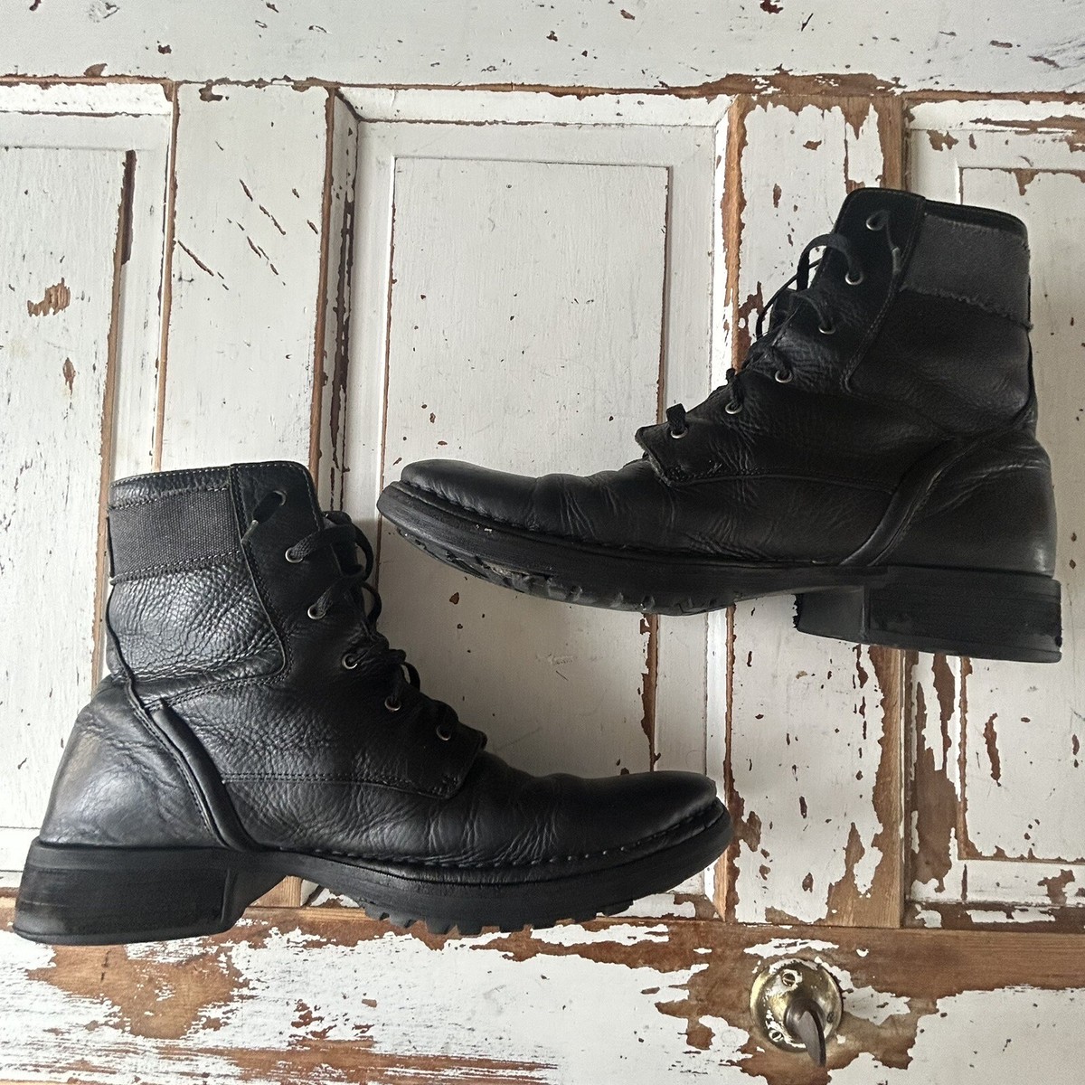 Men\'s Distressed Black Leather Ankle Boots Amazon.com | Windsorsmith Mens Black Leather Chelsea Chukka  main image 3