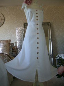 white summer dress size 18