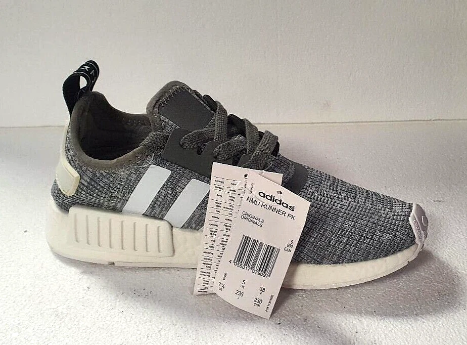 adidas gazelle silver green womens Adidas Men's NMD R1 Shoes