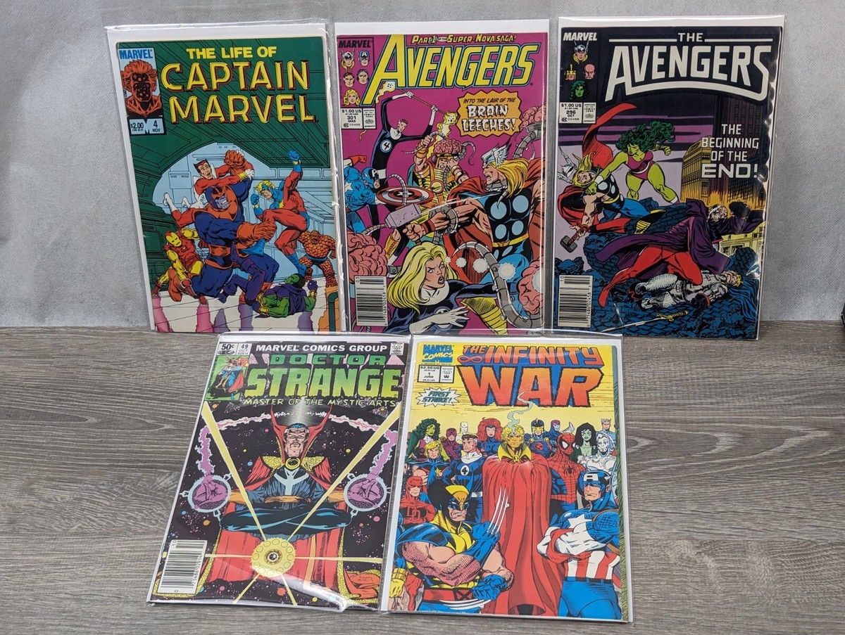 Mixed Lot Of 5 80s Marvel Comics - The Avengers, Captain Marvel