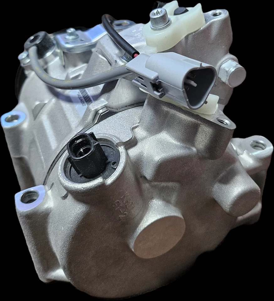 Compresor de aire acondicionado Toyota Sienna 2011-2016 Foto 2 de 3