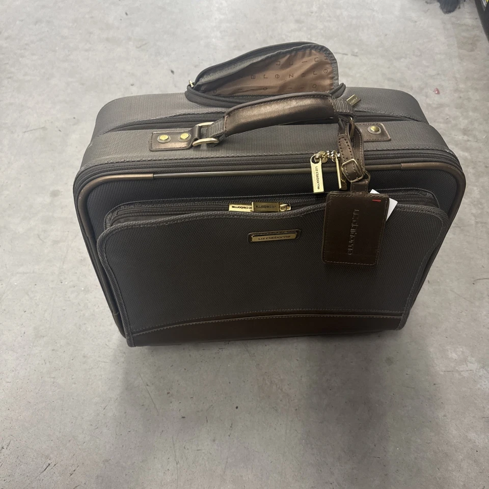 Liz Claiborne Rolling Business Case Luggage - Image 4 of 4