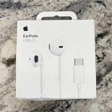 Apple EarPods USB-C In-Ear Headphones White Built-In Mic Double Earpieces