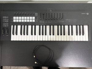 Novation Launchkey 49 MK3 MIDI Keyboard Controller