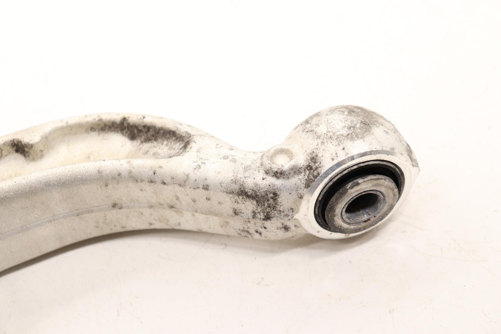 2014-2024 MASERATI GHIBLI AWD FRONT LEFT SHOCK ABSORBER MOUNT FORK OEM 065138800