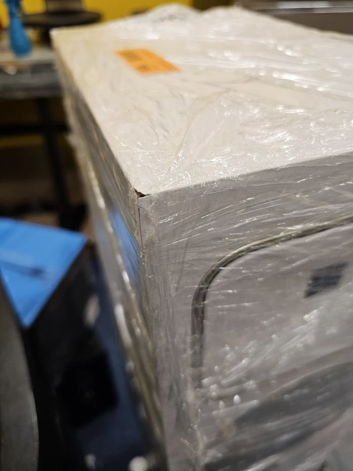 Altavoz de pie de 3 vías MartinLogan Motion Foundation F1 - blanco satinado - Foto 2 de 3