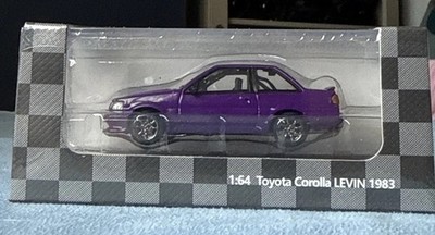 DIECAST TEAM 1:64 Toyota Corolla Levin 1983. Lila. Super Detail. Gehäuse. MISB.