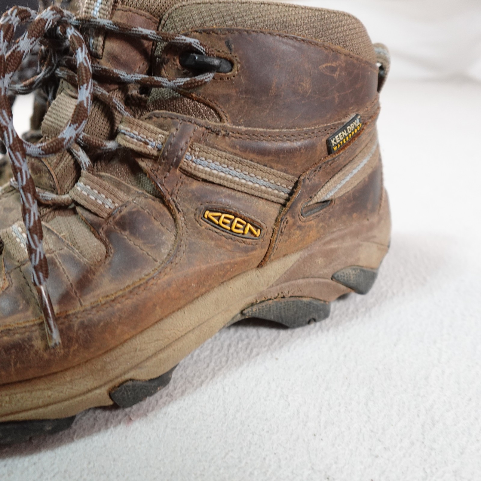 Stivali da trekking impermeabili Keen Targhee da uomo taglia 9 scarpe in pelle trail outdoor