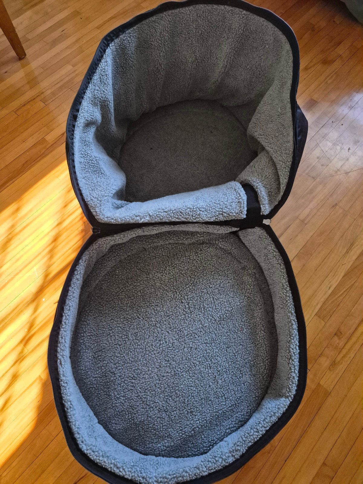 VERY BIG SIZE BUT I DON'T KNOW VERY CLEAN  Berg Drum Seeker Bass Drum Bag Black 