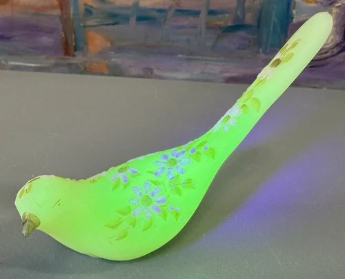 Vintage Fenton Uranium Custard Glass Hand Painted Bird Figurine L@@K
