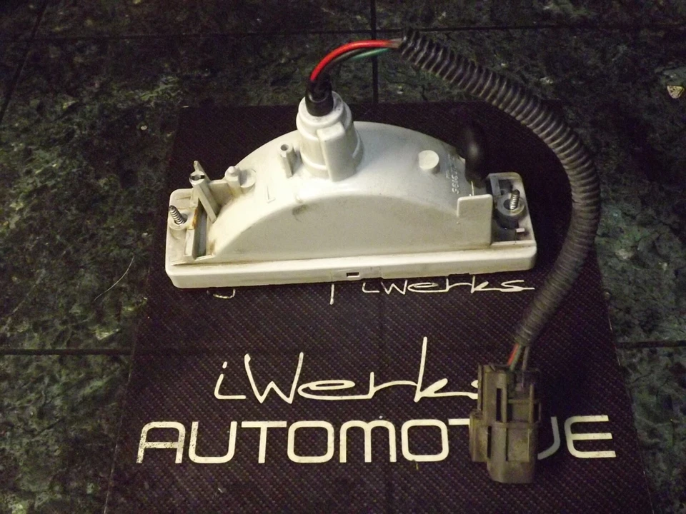 87-90 USDM 原始设备制造商日产 Pulsar NX SE N13 转向信号灯总成 3157 + 插头 FL — 第 3/4 张图片