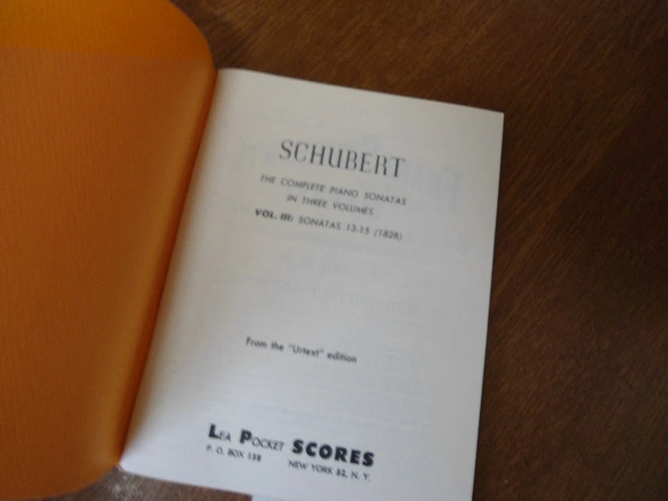 SCHUBERT The Complete Piano Sonatas Volume 3 (of 3) - Lea Pocket Scores No.43 - Image 2 of 4