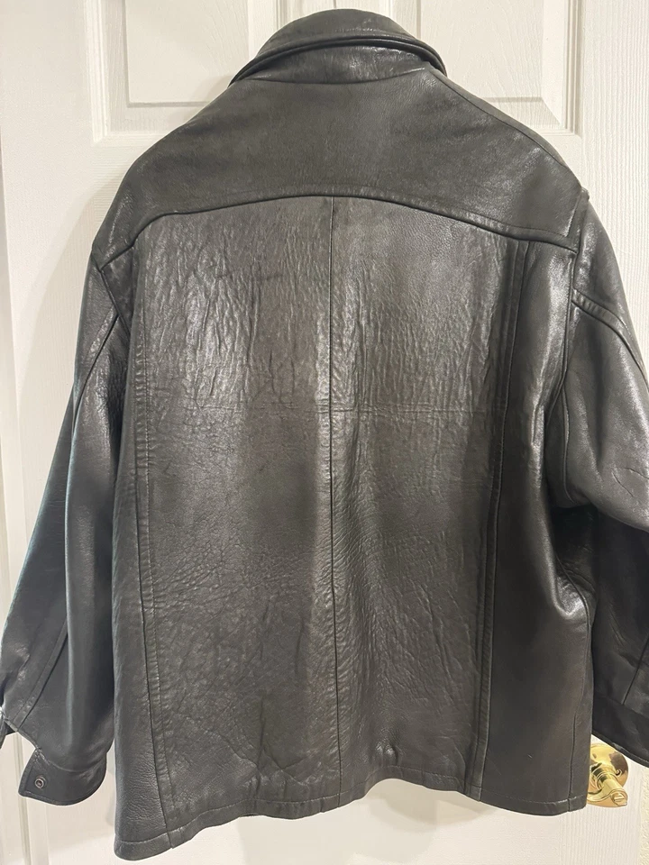 Abrigo de cuero negro chaqueta de peso pesado cremallera completa ropa exterior para hombre’s Foto 2 de 4