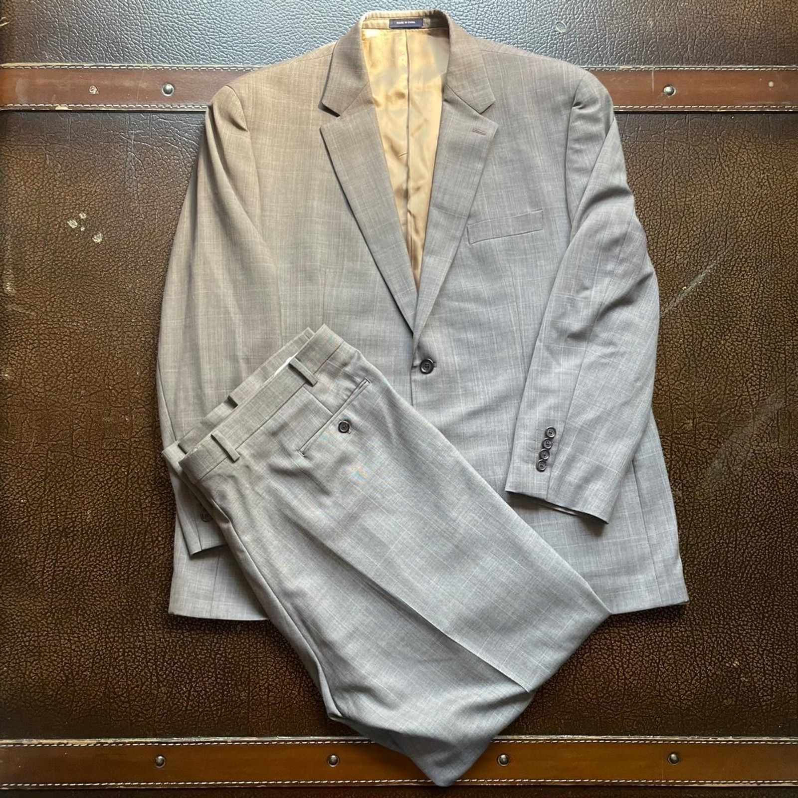 Vintage Ralph Lauren Suit Men’s 48R / 43R Two Piece Blazer Pleated Dress Pants