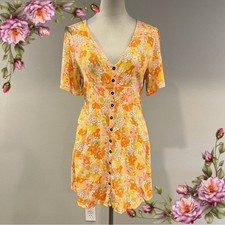 Rewind fake button down Floral short sleeve v-neck mini dress size large