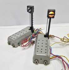 2 Stück Märklin H0 7042 Gleissperrsignal Formsignal - el. / beleuchtet