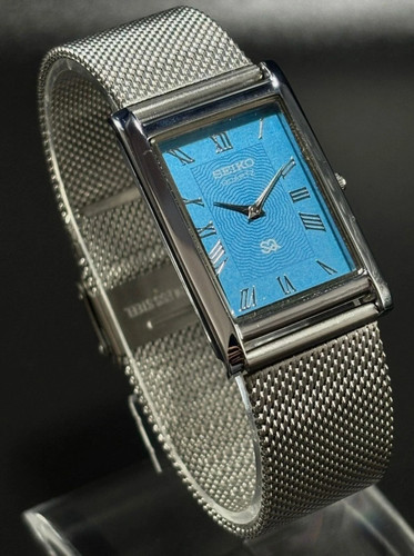 Vintage Seiko Slim Quartz Men's Classic Wrist Watch -Stainless Steel