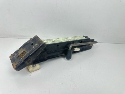BMW 3 E46 2003 Hinten Wagenheber 6767944 BME8134