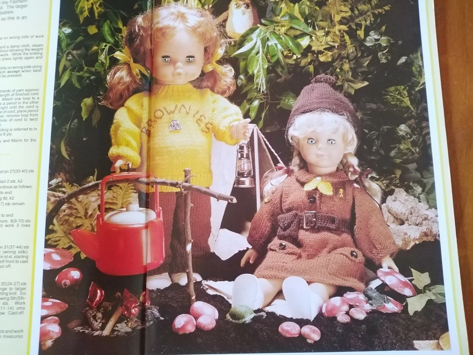 DOLLY DAYDREAM, 20+ designs, fashion doll wardrobe - SIRDAR Knit.Patt.600 - NEW - Image 2 of 4