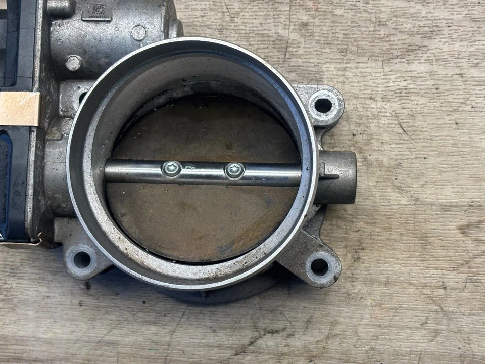 GM GMC CHEVROLET SUBURBAN OEM MOTOR ACELERADOR CUERPO MÓDULO DE VÁLVULA Foto 2 de 4