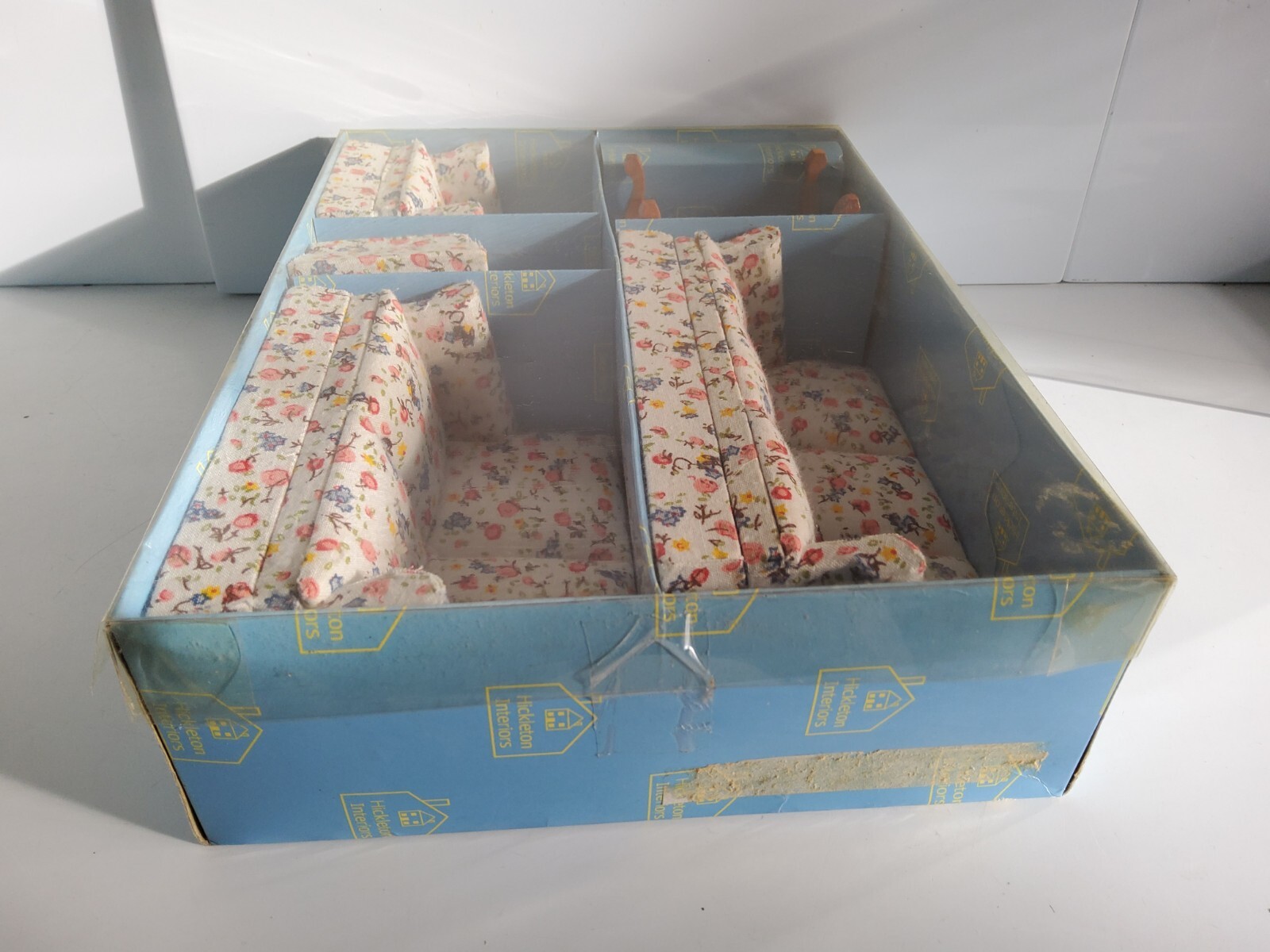 Hickleton Interiors Living Room Set Sofa Doll's House Furniture Boxed