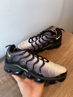 Nike Air VaporMax Plus OG Neon 95 Black Volt Green Grey Nike Air VaporMax Plus OG Neon 95 Black Volt Green Grey